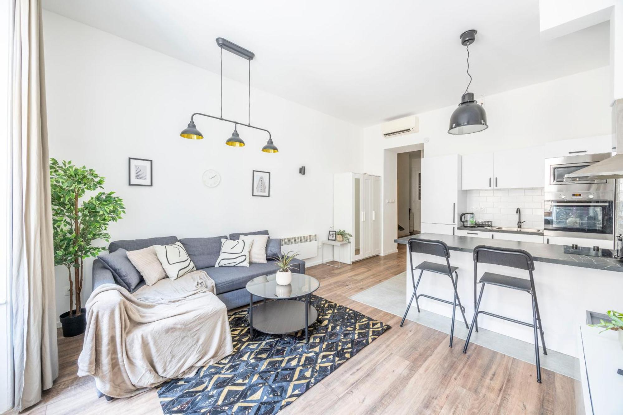 Charming & Cozy Central 1Bedrm Suites Budapest Ngoại thất bức ảnh