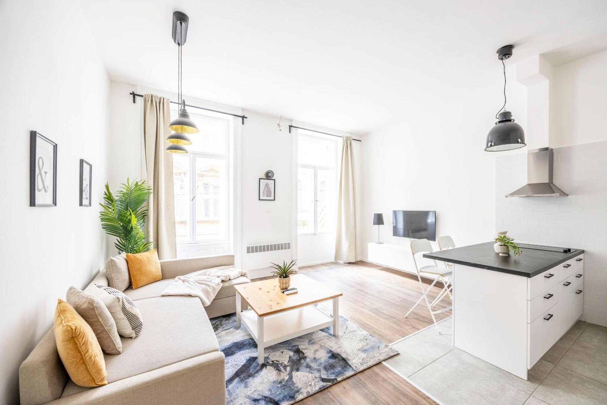 Charming & Cozy Central 1Bedrm Suites Budapest Ngoại thất bức ảnh