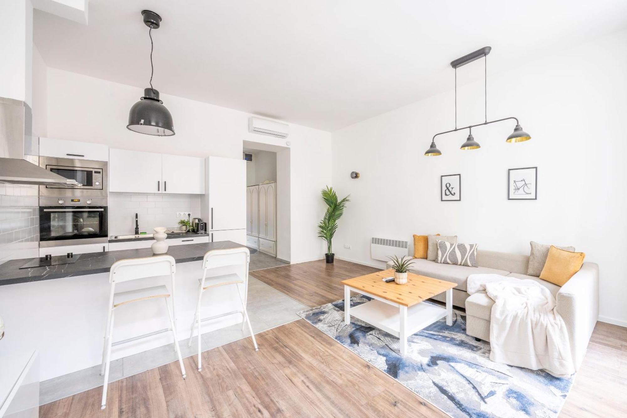 Charming & Cozy Central 1Bedrm Suites Budapest Ngoại thất bức ảnh